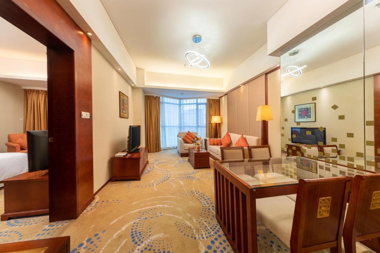 Crowne Plaza Foshan By Ihg - Canton Fair Free Shuttle Bus Bagian luar foto