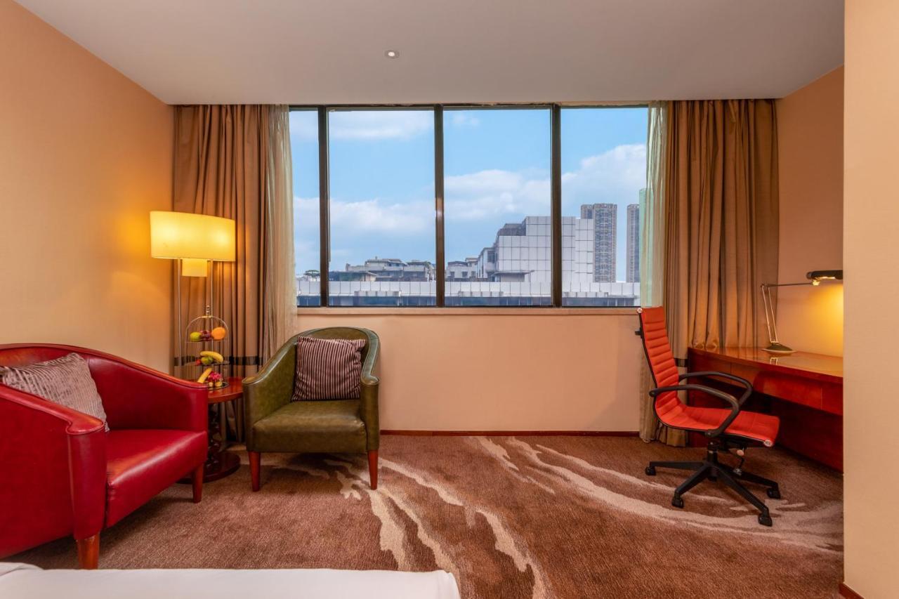 Crowne Plaza Foshan By Ihg - Canton Fair Free Shuttle Bus Bagian luar foto