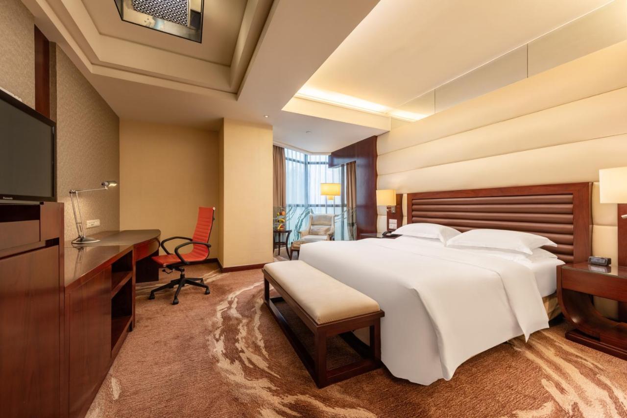 Crowne Plaza Foshan By Ihg - Canton Fair Free Shuttle Bus Bagian luar foto