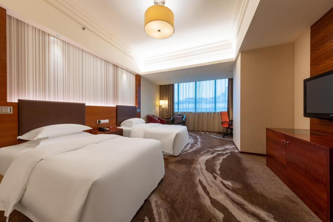 Crowne Plaza Foshan By Ihg - Canton Fair Free Shuttle Bus Bagian luar foto