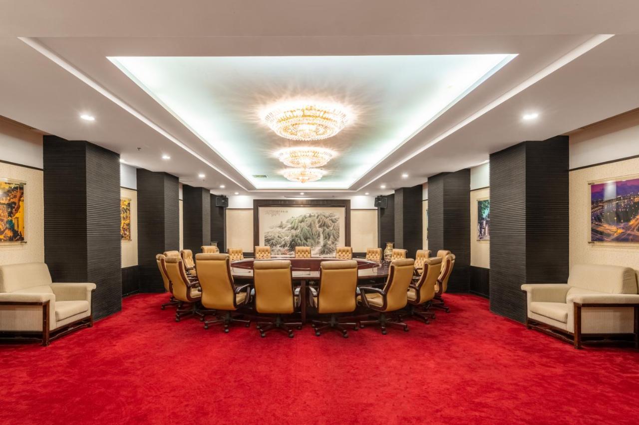 Crowne Plaza Foshan By Ihg - Canton Fair Free Shuttle Bus Bagian luar foto