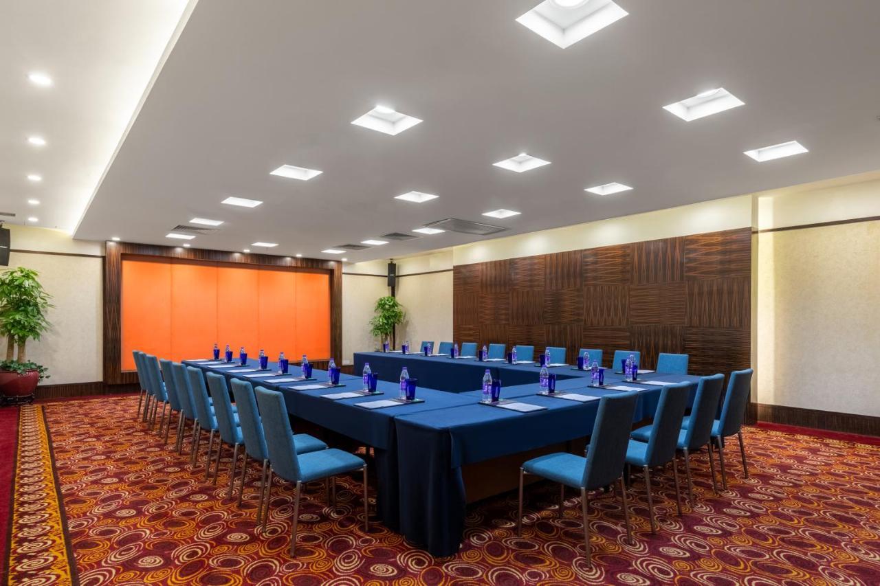 Crowne Plaza Foshan By Ihg - Canton Fair Free Shuttle Bus Bagian luar foto
